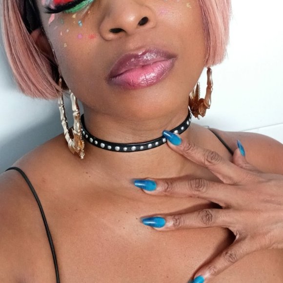 Meet your Posher, Tiffy G. - Picture 4 of 16